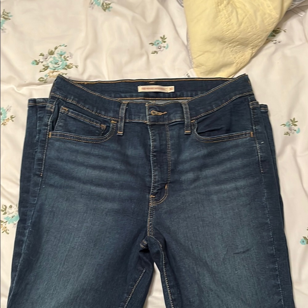 Levi's High Rise Blue Jeans